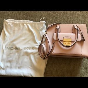 Michael Kors pink handbag. Brand new. Worn once.